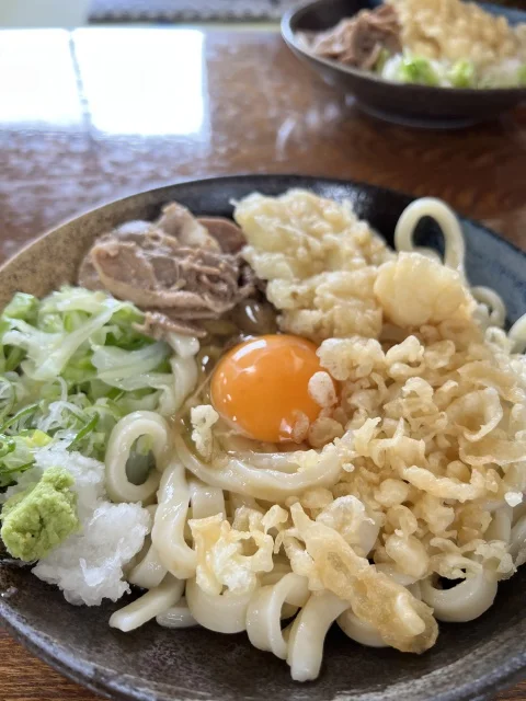 吉田のうどん　吉田うどん　河口湖　彩花