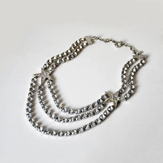 パーティーコーデは遊び心のジュエリー_1_3