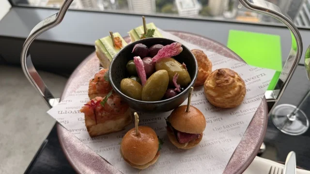 アンダーズ 東京で夜桜を満喫！東京タワーを臨む春限定ルーフトップ バー体験レポ_1_5-1