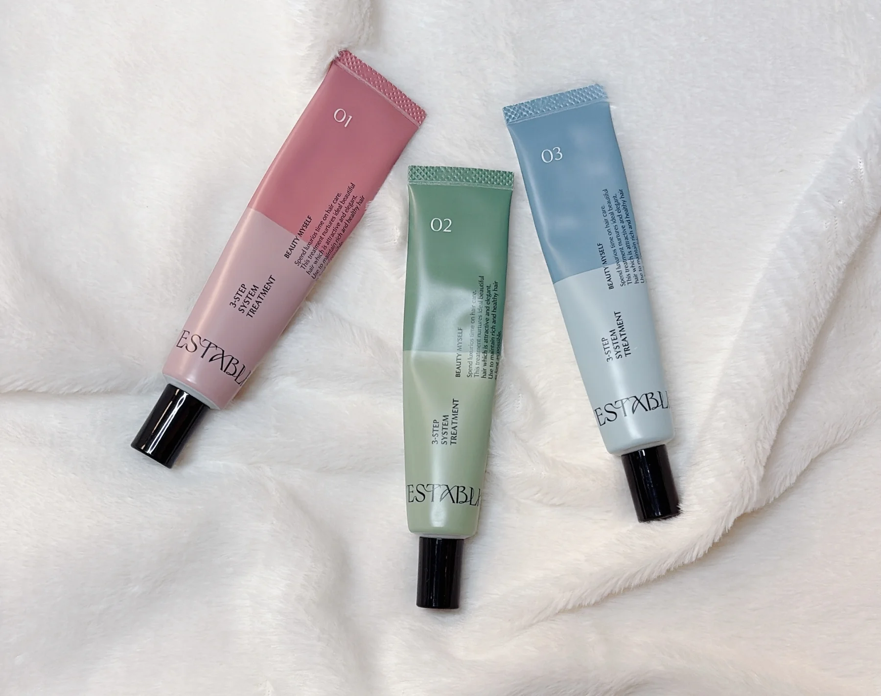 ESTABLISHED（エスタブリッシュ）のヘアケア　「エスタブリッシュ システムトリートメント」　3本のトリートメントのチューブ