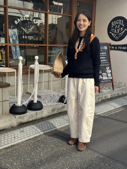 ユニクロで見つけた春の新作！ジャージーバレルレッグパンツがお気に入り。_1_2-2