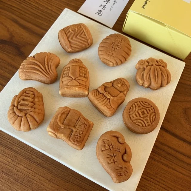 会話も弾む鎌倉土産！鳩サブレーで有名な【豊島屋本店】限定の『名所まんじゅう』_1_6