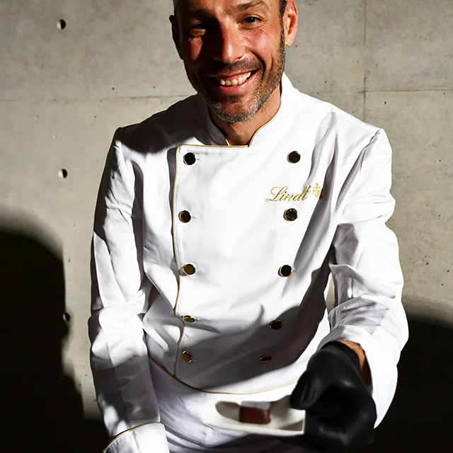 Lindt(リンツ）スイス発チョコレートブランド　プラリネ　メルティーショコラティエ　フランスのチョコレート職人　特別販売　期間限定のチョコレートギフト　手土産セレクション　パーティーのお取り寄せ