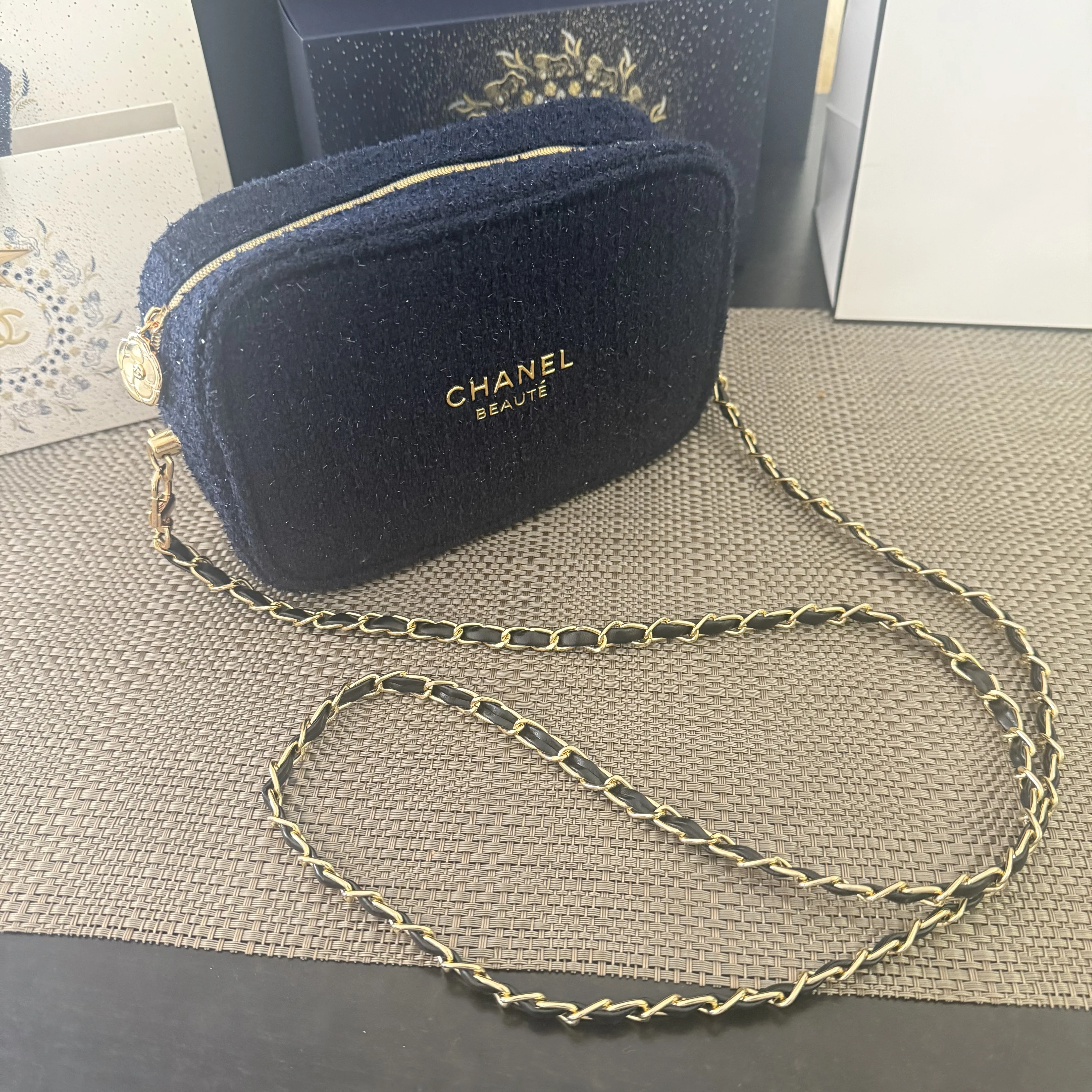 CHANEL限定ポーチが可愛すぎる♡ チェーンリメイク&amp;お気に入りアイテム紹介