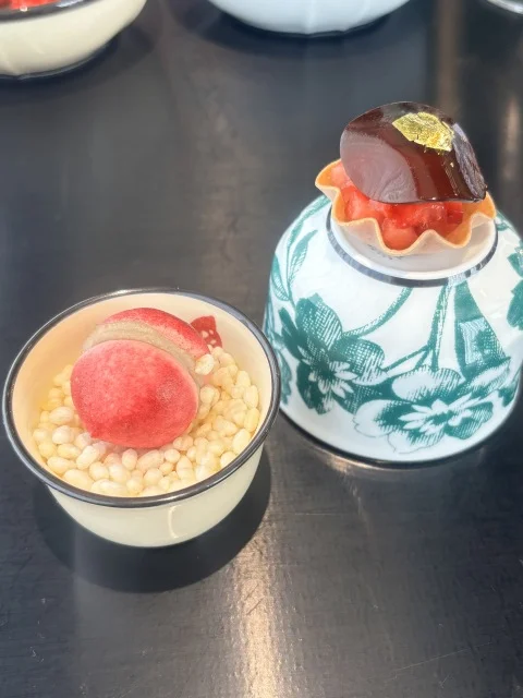 アミューズの一口で完結するおいしさ