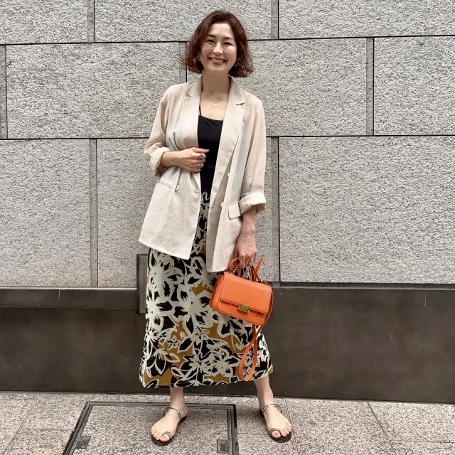 40代秋コーデに効く！ 今から秋まで着回せるロングスカート最旬スタイル_1_7
