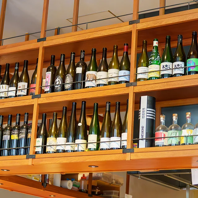 兜町グルメ　ビストロyenレースワンピースコーディネート　40代のきれいめコーディネート　女子会　お正月ランチ　