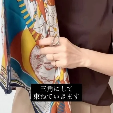 巻くだけで印象が変わる！大人のための最旬スカーフアレンジ【40代ファッション】_1_14-1