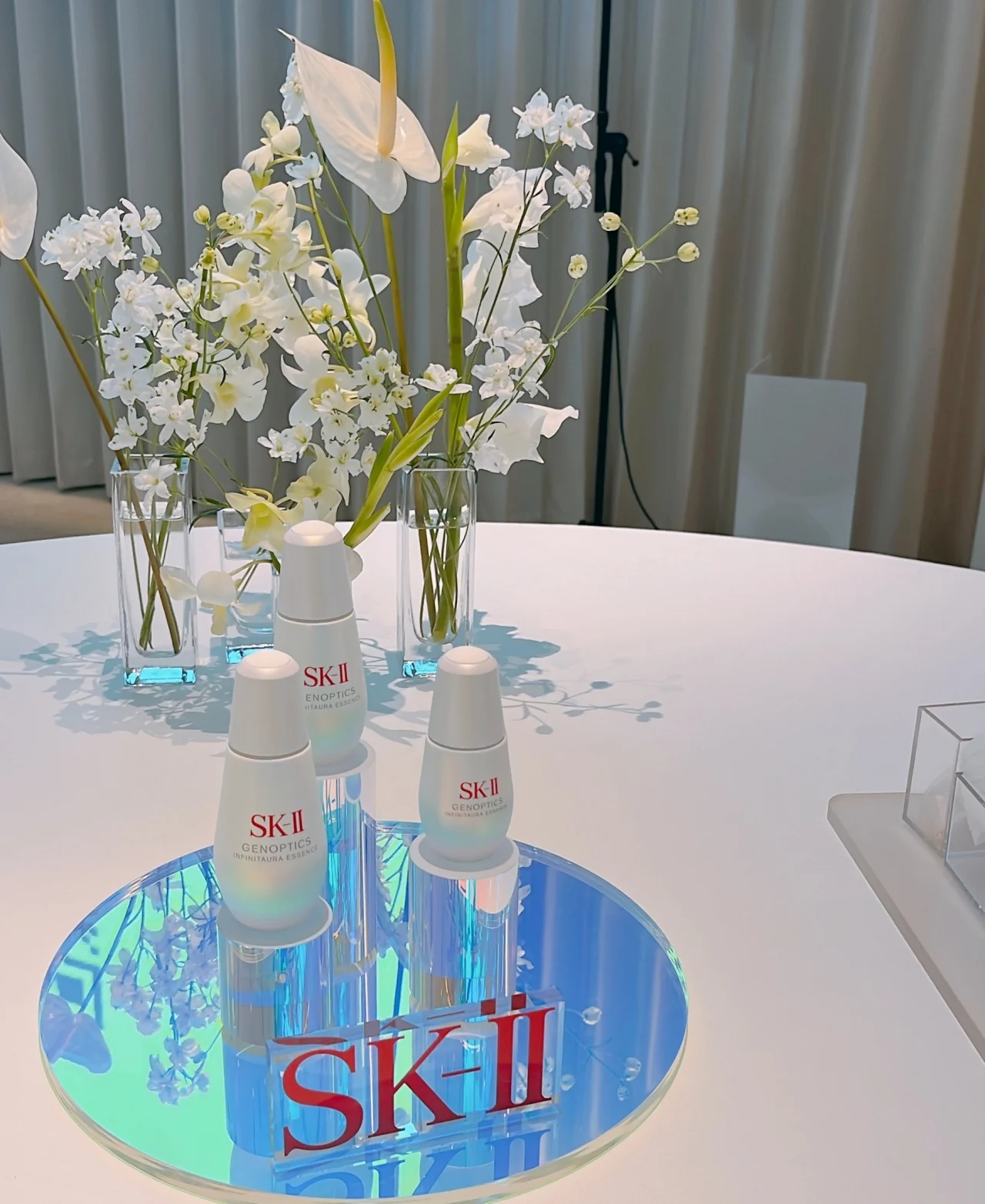 2025 ベストコスメ 上半期 美白 美容液 エスケーツー SK-II ジェノプティクス インフィニットオーラ エッセンス 発表会の製品写真 毎日ヘビロテ! 2025年上半期「Myベストコスメ」デパコス編
