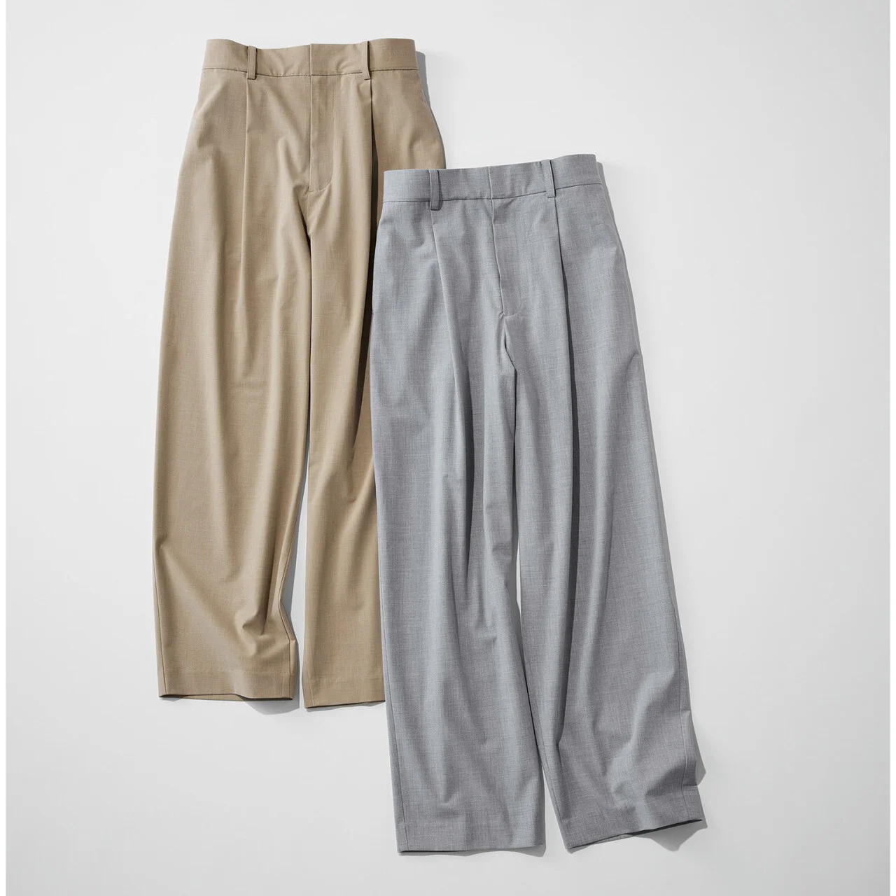 M7days　タック入りカーヴィーパンツ　ベージュとグレー