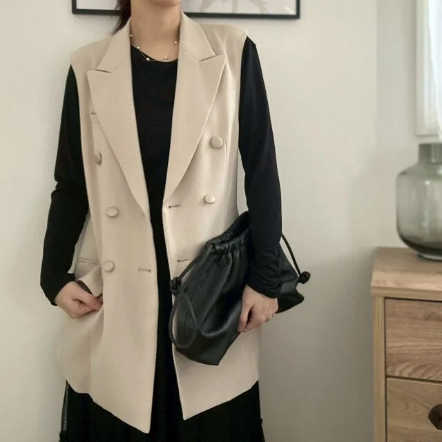 ユニクロ　シアーT（コーデ２）