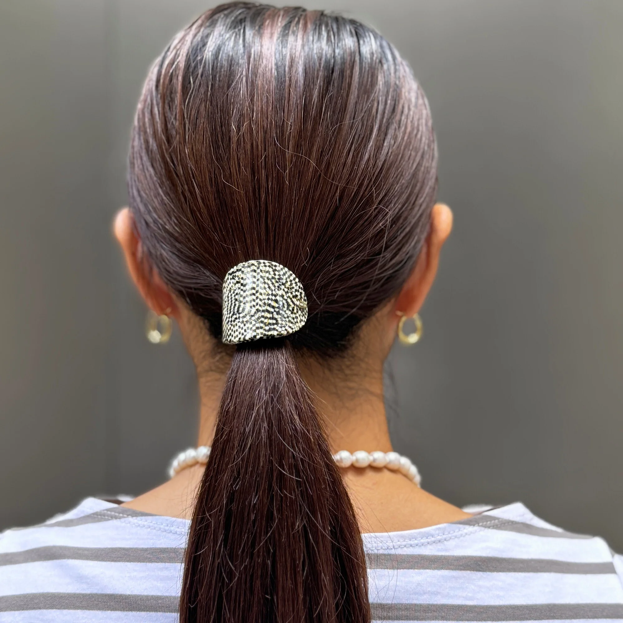 IRIS47のヘアゴム