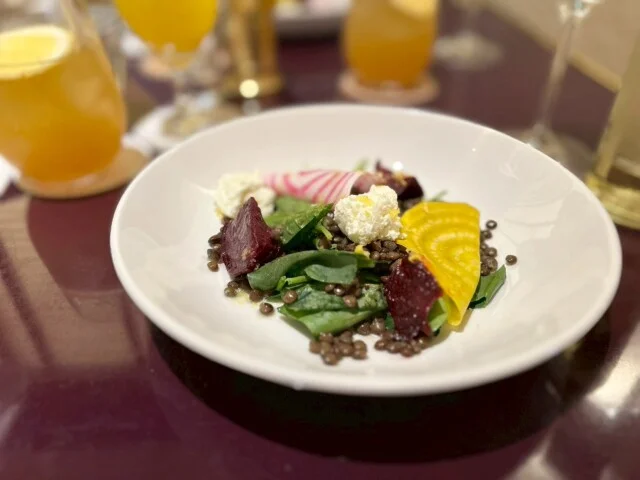 レンズ豆とローストビーツのサラダ