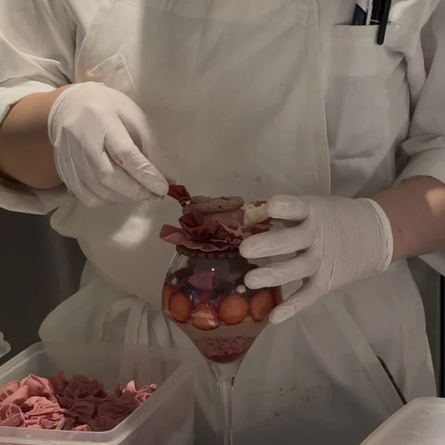 SALON BAKE &amp; TEA