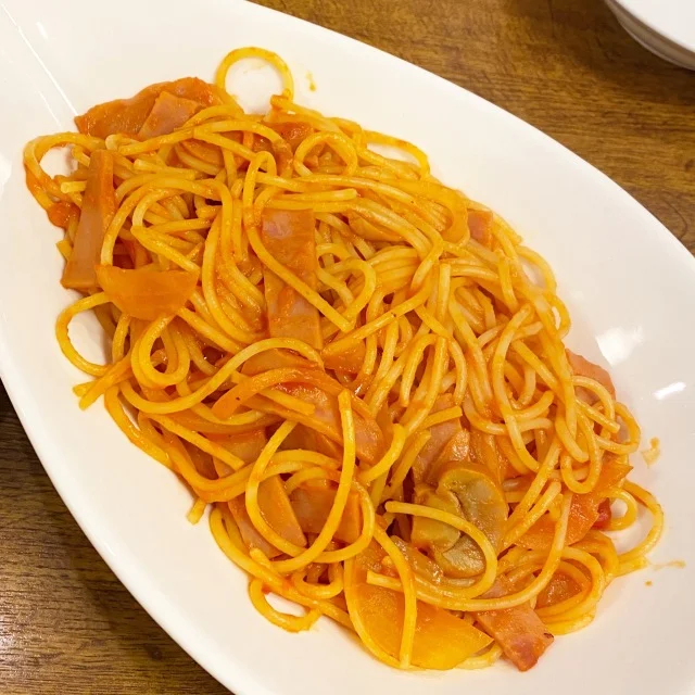 スパゲティ・ナポリタン。懐かしいあの味がしました。