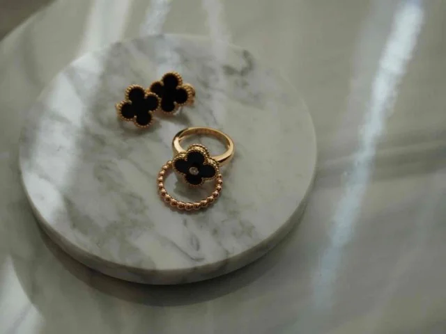 リングとピアス