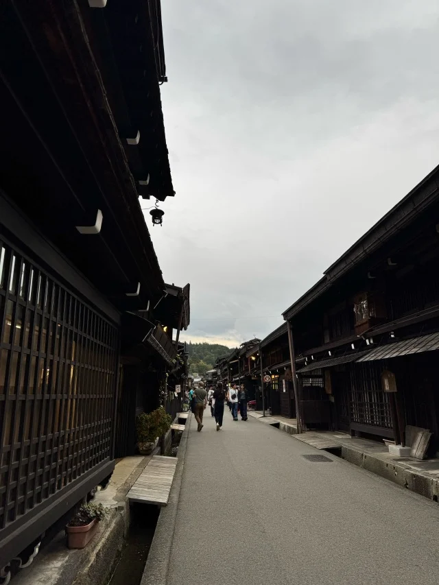 飛騨高山古い街並み