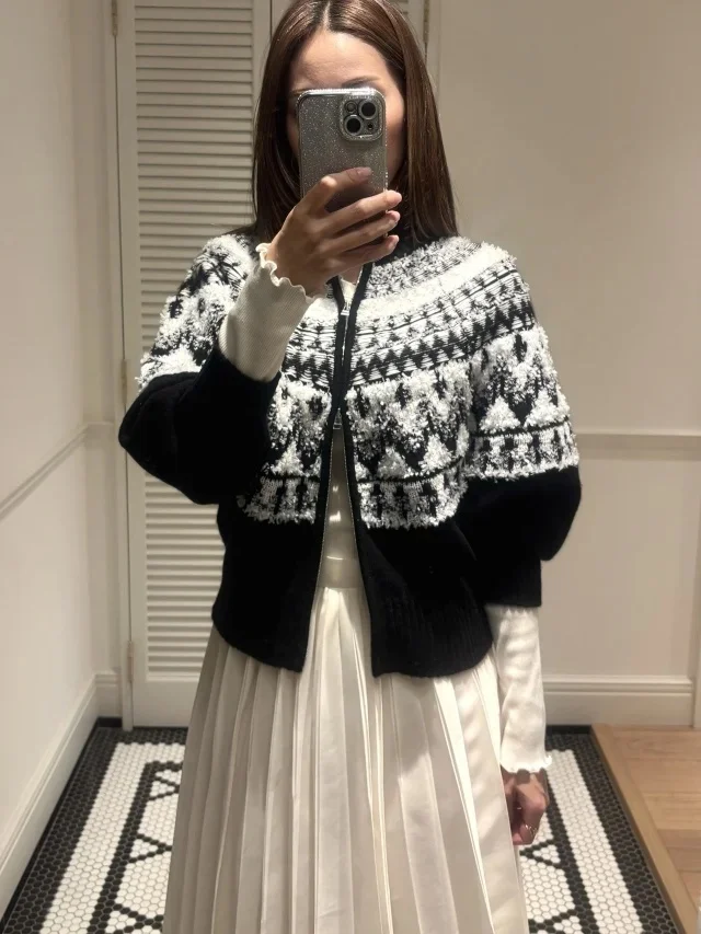 2025年秋のお買い物、美女組は何買った？【パンツ＆ニット編】_1_17-1