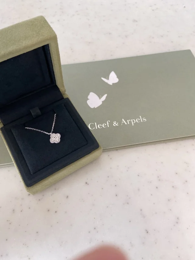 Van Cleef and Arpelsのネックレス_1_1