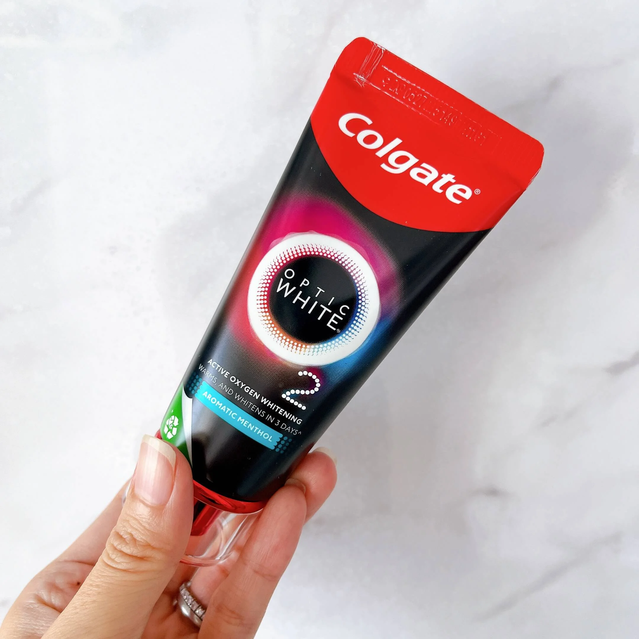 【タイに行ったらコレ買って！】Colgateの美白歯磨き粉 