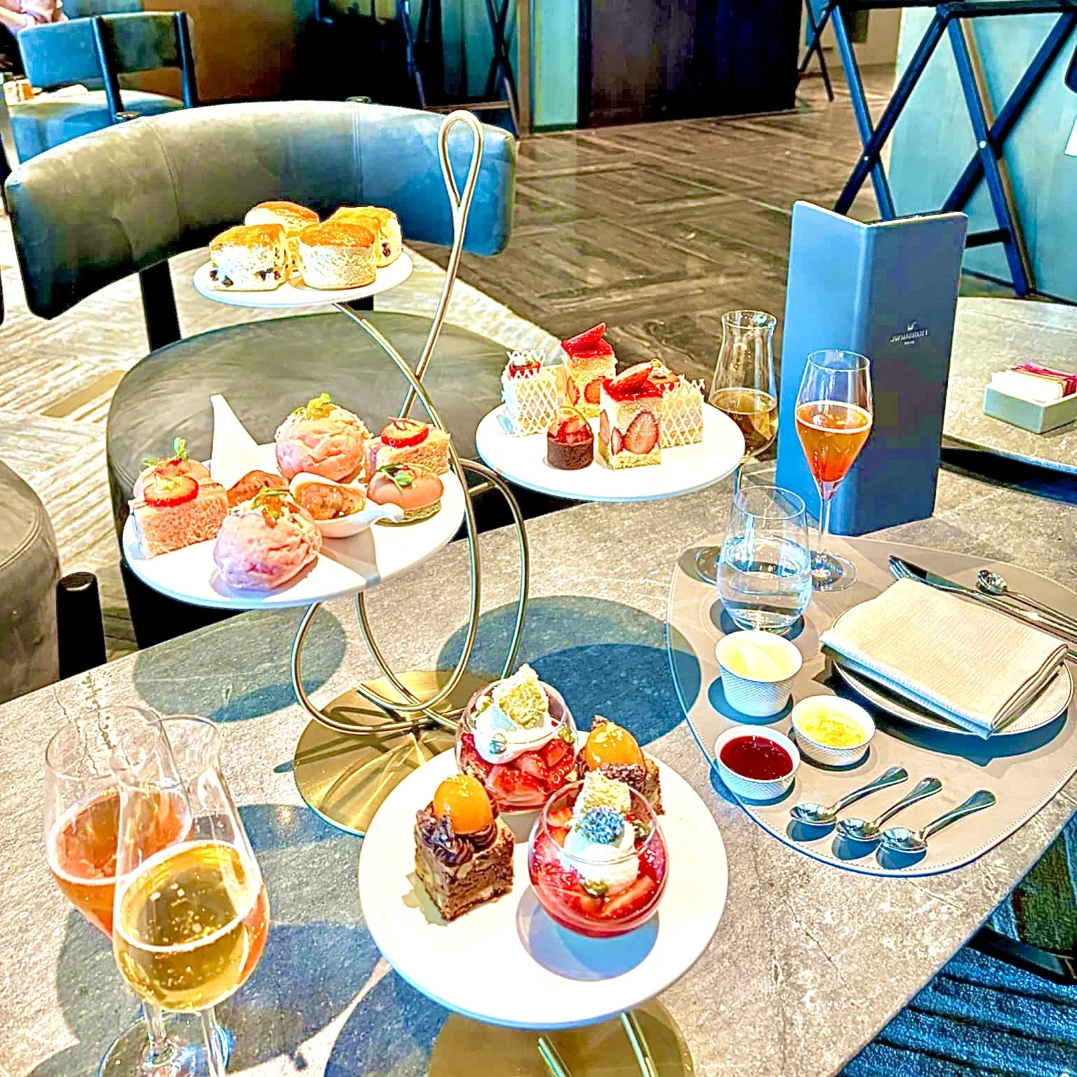 【平日20%OFF】最新ホテル「JWマリオット東京」の苺ヌン活6800円