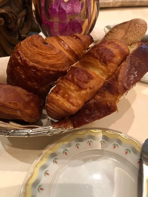 パリでとっておきの朝食をいただけるのはこちら。_1_1-2