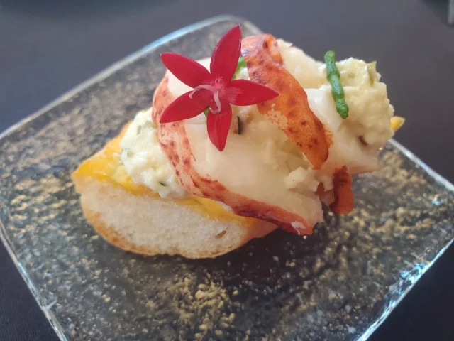 コンラッド　アフタヌーンティー　セイボリー