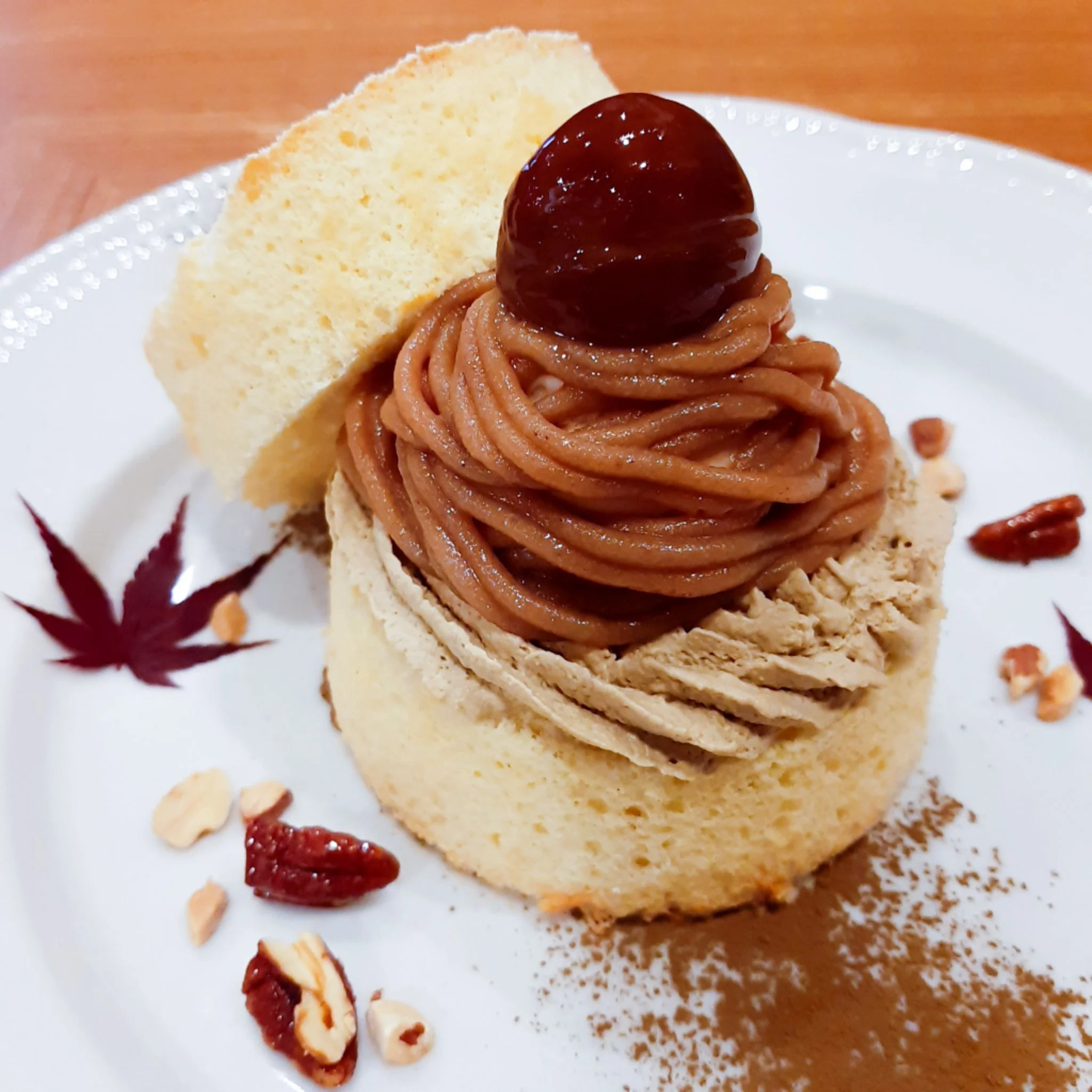 秋と言ったら栗！ロイホで堪能『Marron Dessert-渋皮栗とほうじ茶-』