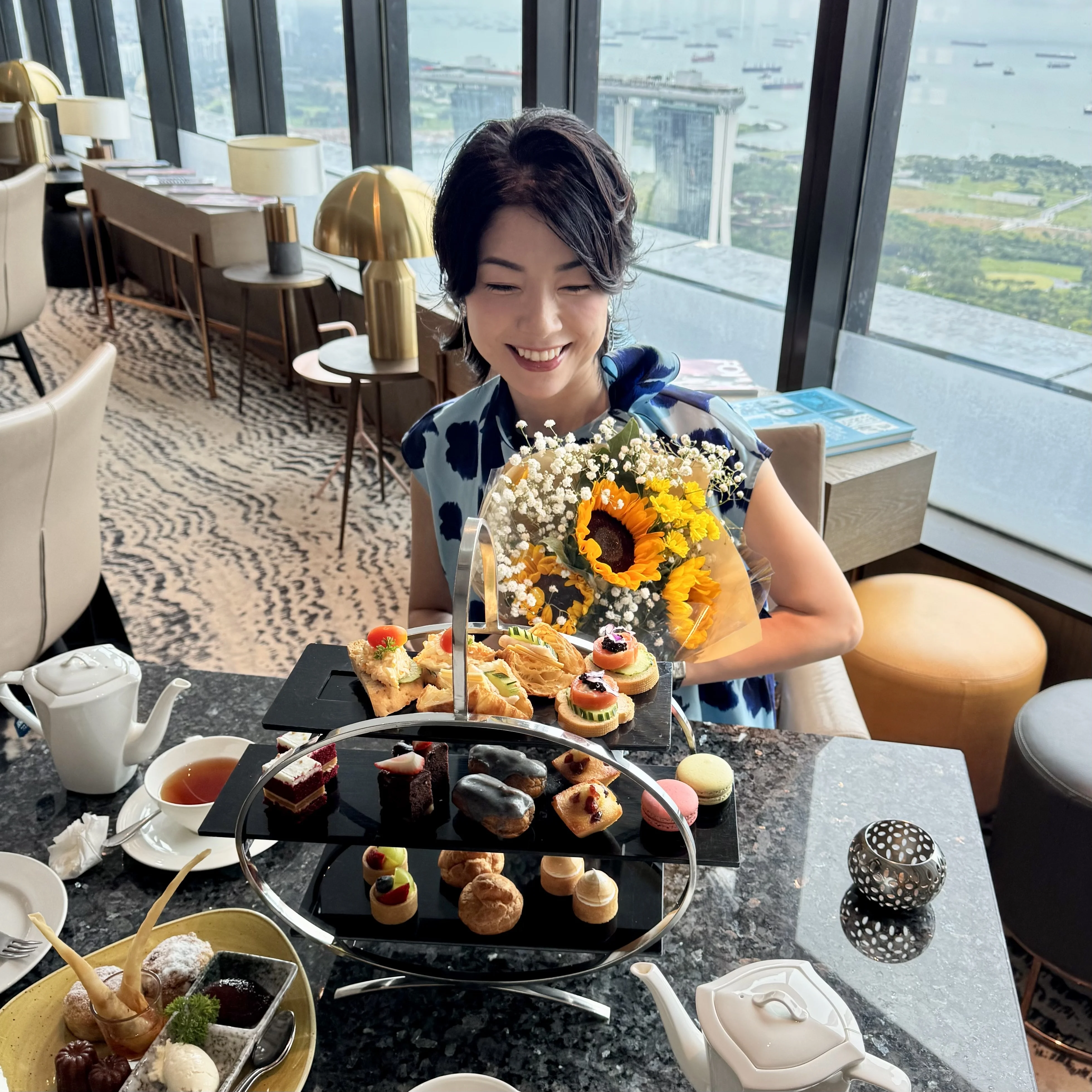 クリスマス気分を盛り上げる、紅白グリッターネイルでクリスマス会へ_1_3