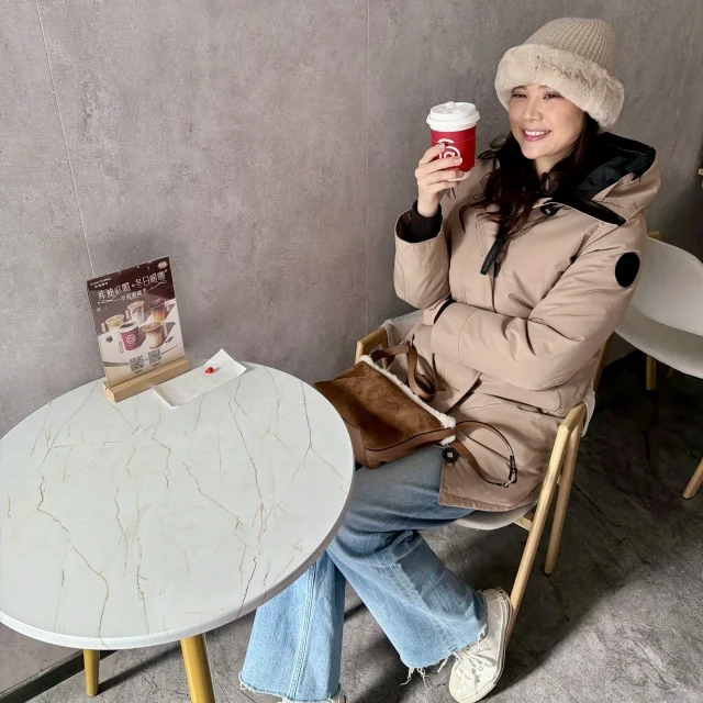 40代の「ダウン×デニム合わせ」を手抜きに見せない私の選択_1_2-2