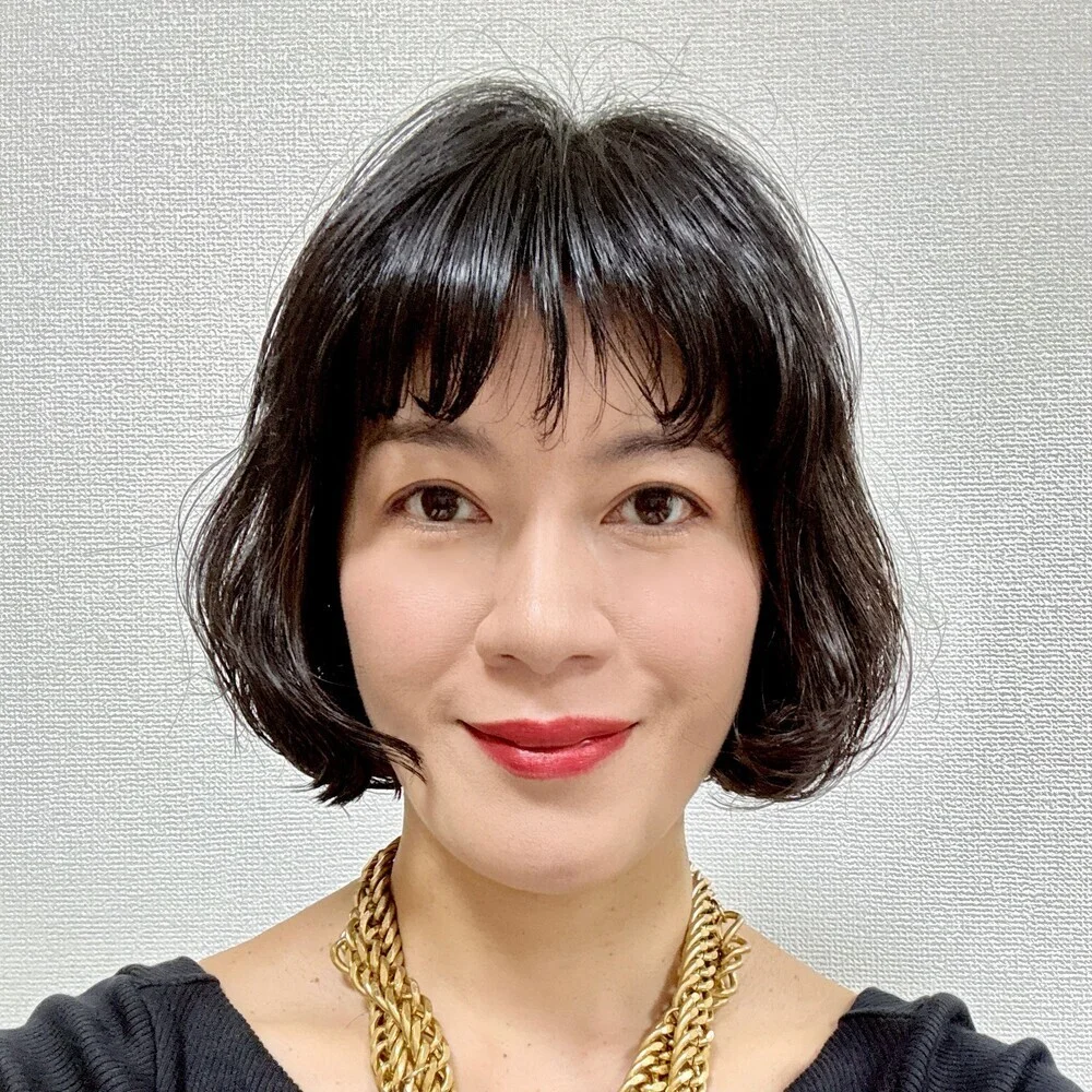 モードなコーデも似合う、大人のフレンチボブ【40代のボブヘア】