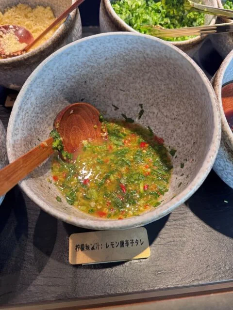 雲南　キノコ鍋　望滇山