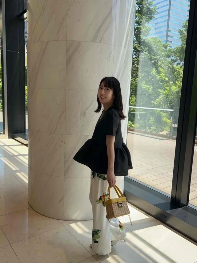 立体感のあるトップスとの相性も◎