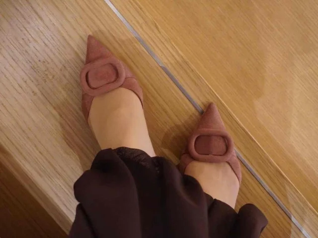 スリングバックシューズ