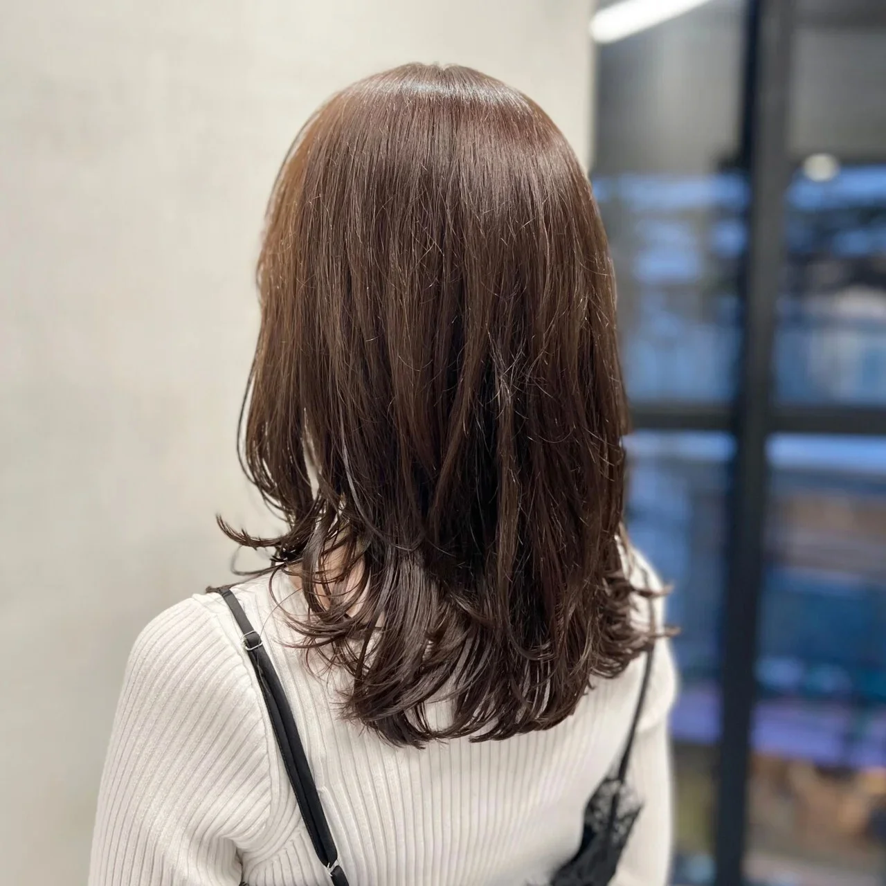 後ろから見た　人気ヘアスタイル５位の髪型