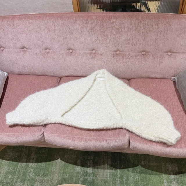 白にふれる冬。EAUVIREのハンドニットボレロ_1_2