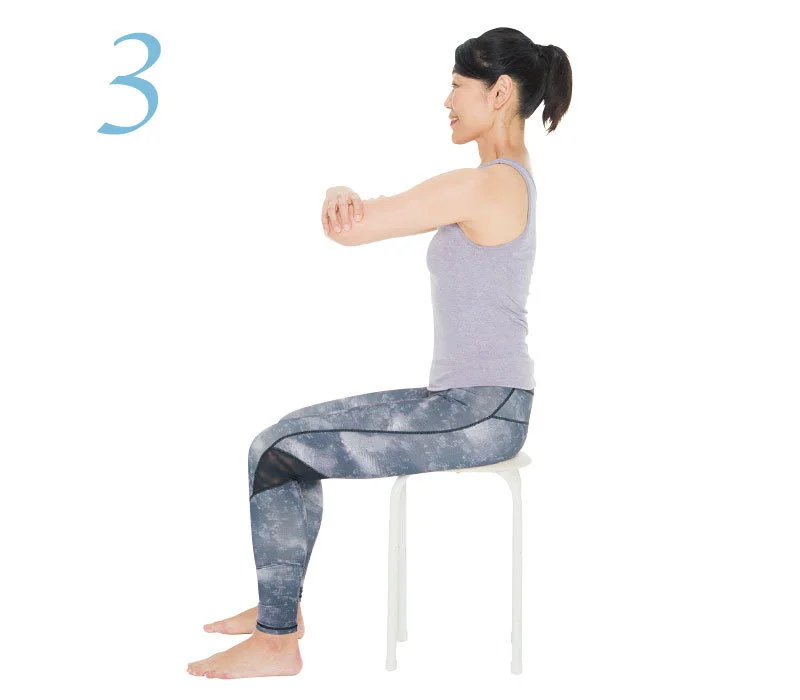 体幹と肩甲帯を別々に動かせるようにする１：上下左右に腕を動かすエクササイズ３