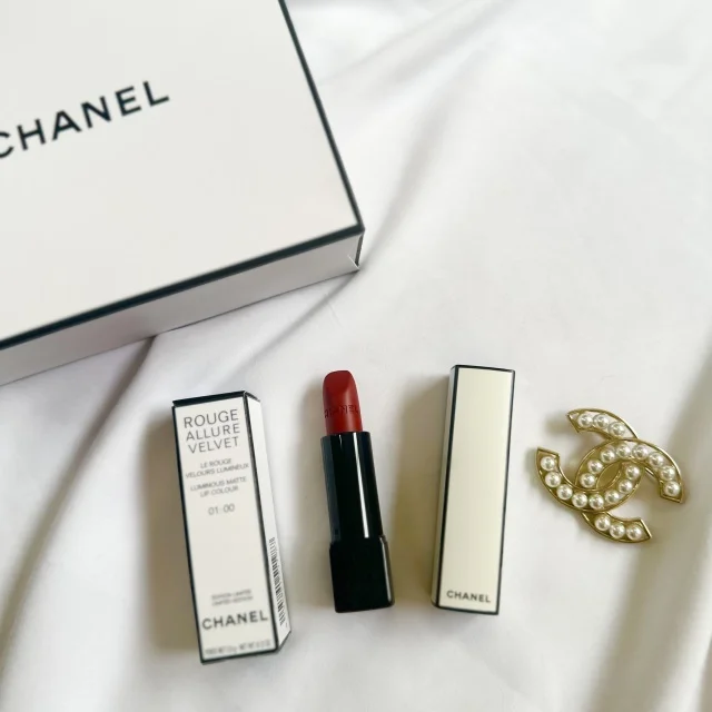 【CHANEL】限定色の濃いめルージュで秋を意識した口元に！_1_4