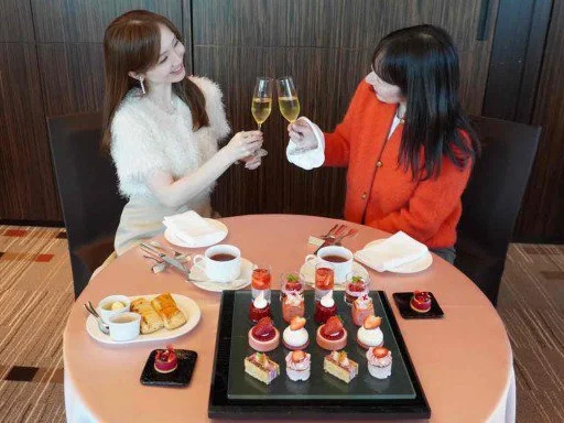 この日のコーデは白×赤でした！