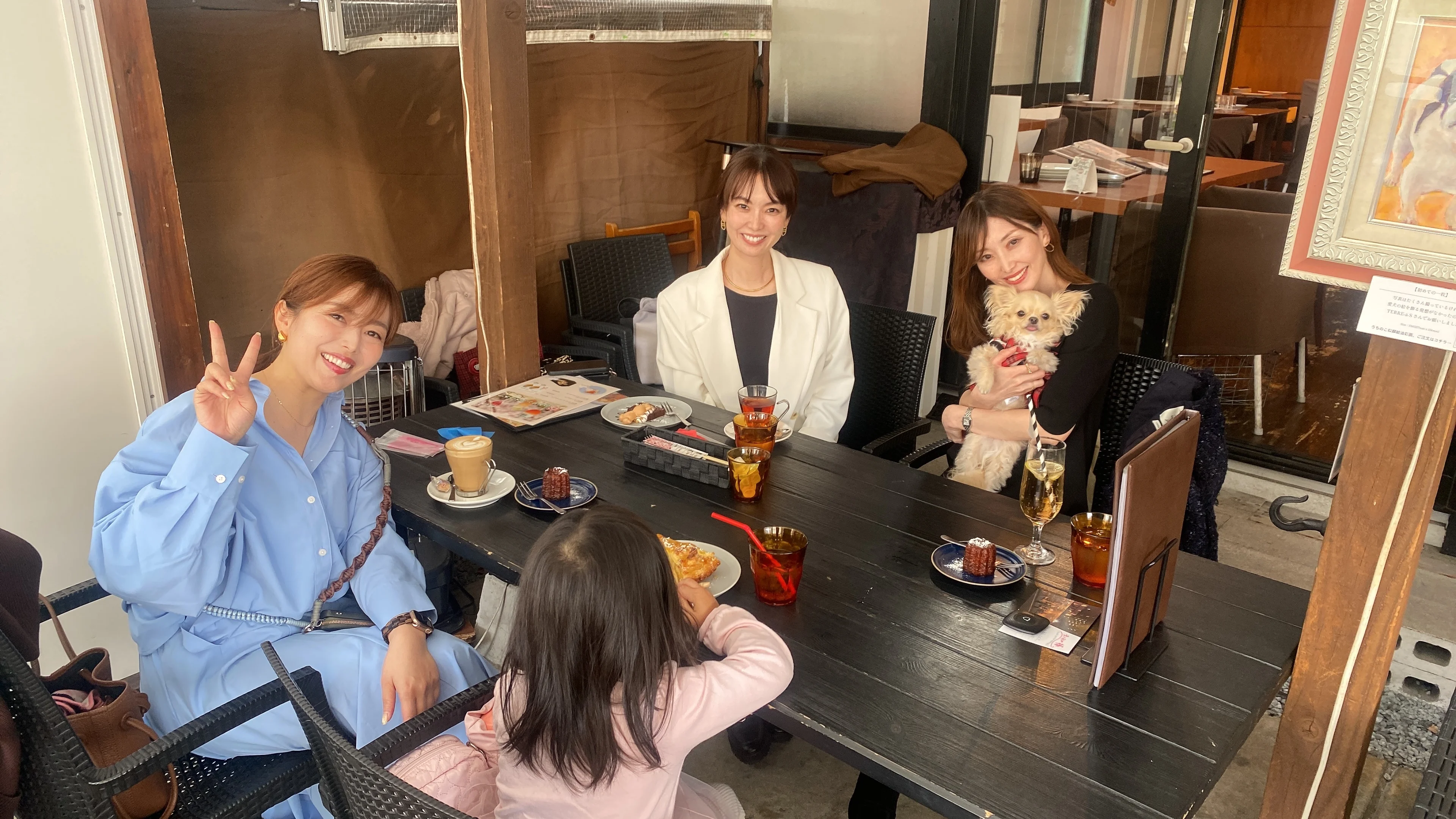 【大阪の下町・こんな都会に？】わんこと行けるちょっと特別な癒しカフェ見つけた🐾