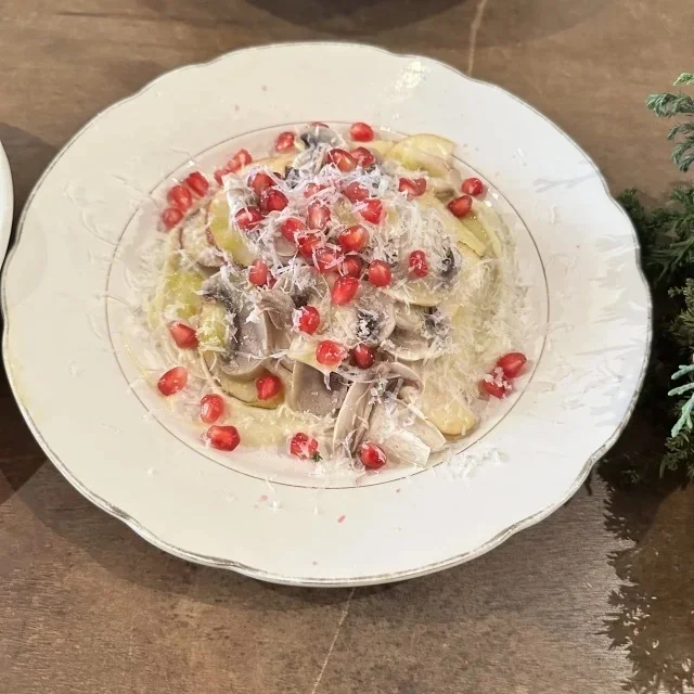 クリスマス準備で気分を高める！ 大人のホリデーセレクション2025_1_12-1