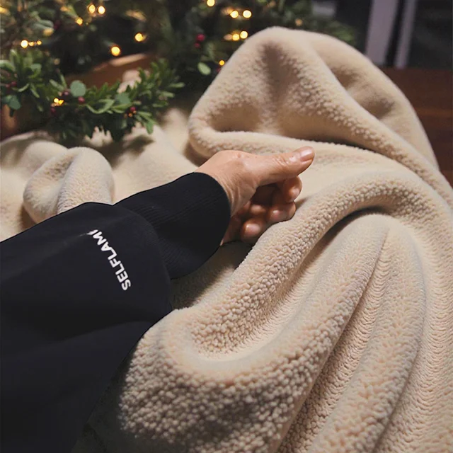 #快眠ルーティン #大人の睡眠ケア #40代の暮らし #冬のセルフケア #リカバリーウェア #BAKUNE #疲労回復パジャマ #睡眠の質を整える #寒がり対策 #ナイトルーティン #香りのある暮らし #ホワイトセージ #眠る前の習慣 #自分を労わる時間 #Marisolブログ