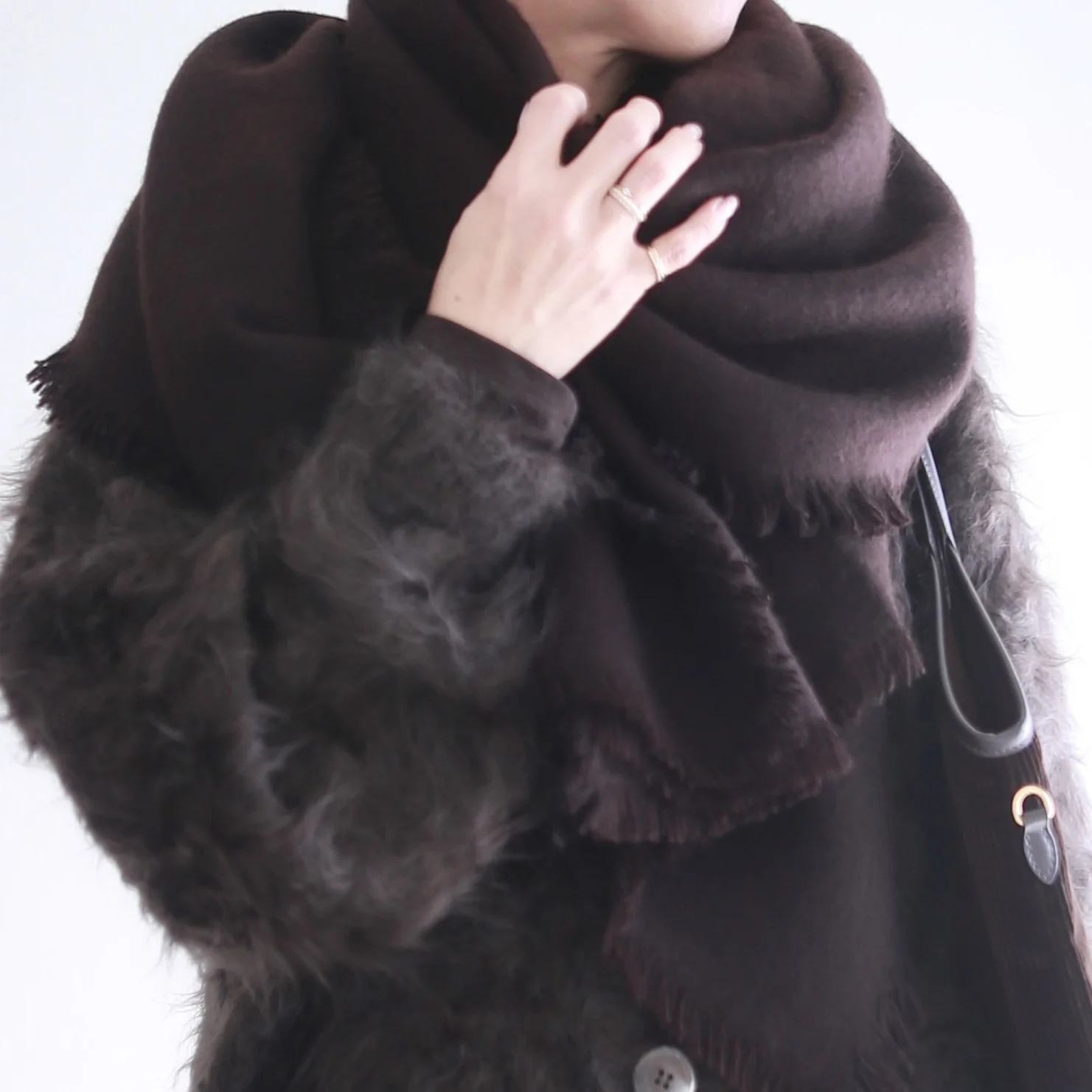 blamink カシミアファーカーディガン　ダークブラウン　着こなし術　betoupe miumiu drawer