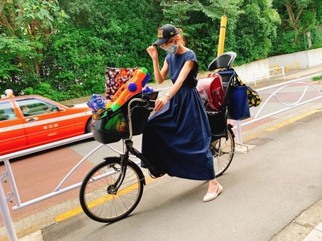 家事→幼稚園→ランチ→小学校→公園（水浴び…）万能プチプラワンピースで難なくクリア！