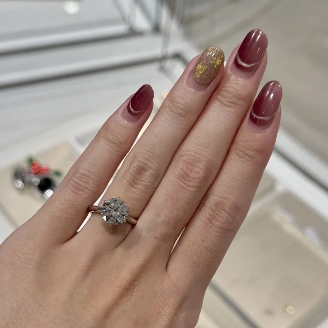 ネイビー×シルバーでつくる“大人のきらめき”冬のワントーンコーデ_1_7