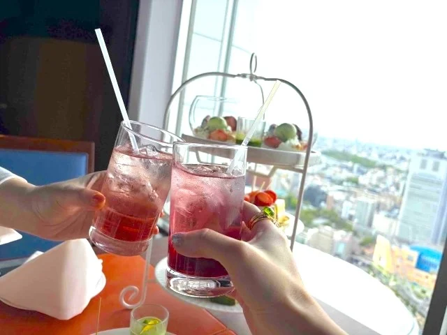 りんご酢のソーダ割り