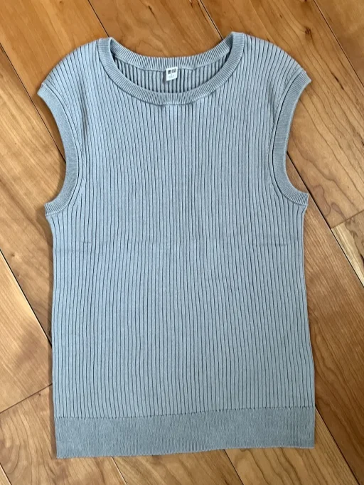 ユニクロ　UVカットフレンチスリーブセーター