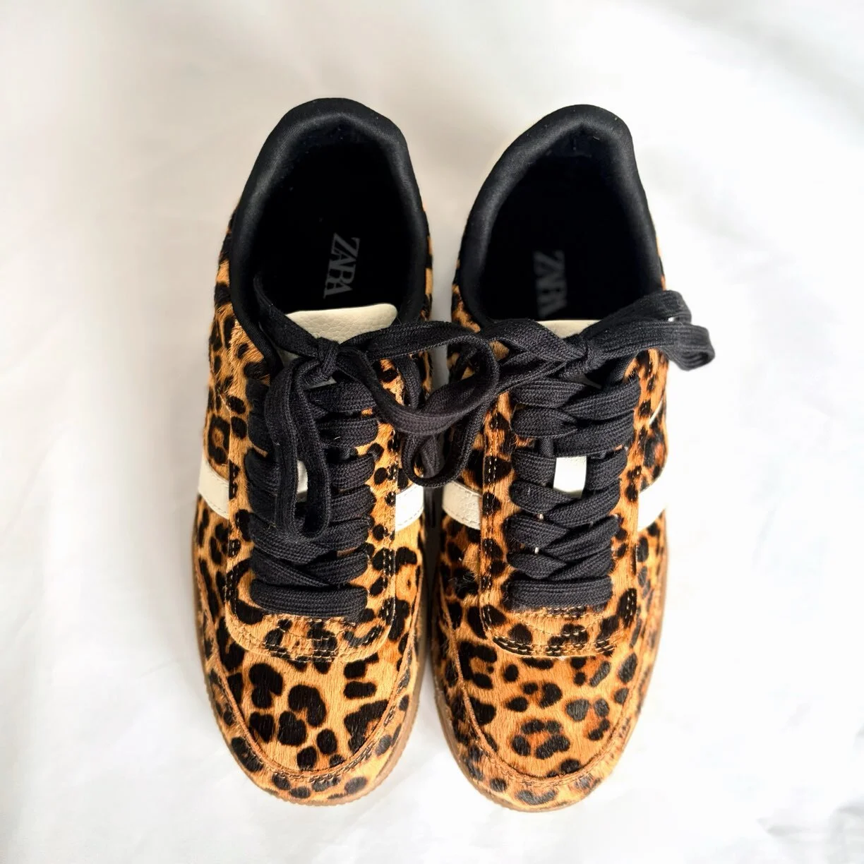 ZARAkidsで発見!シンプル派にもおすすめ、きれいめに履ける大人レオパードスニーカー