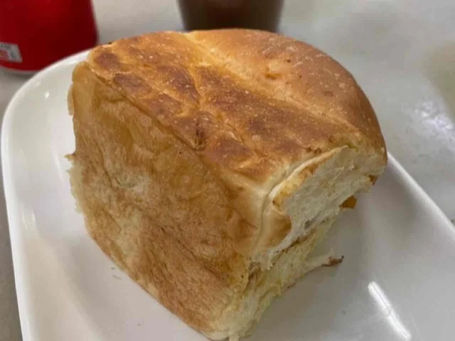 ふわふわカヤトースト。