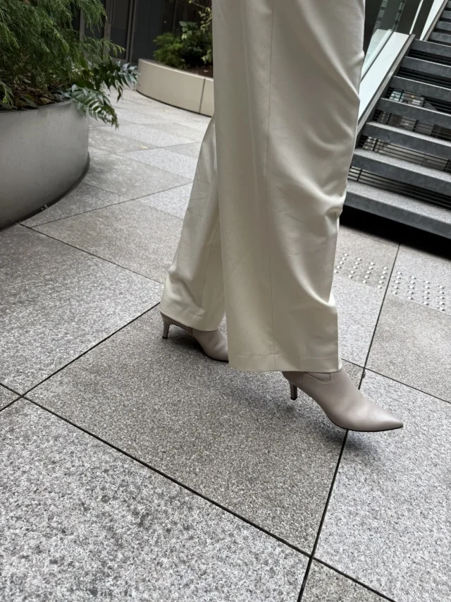 コートの中は軽やかに。BRILL×MANOFでつくる、今の時期のバランスコーデ_1_2-2